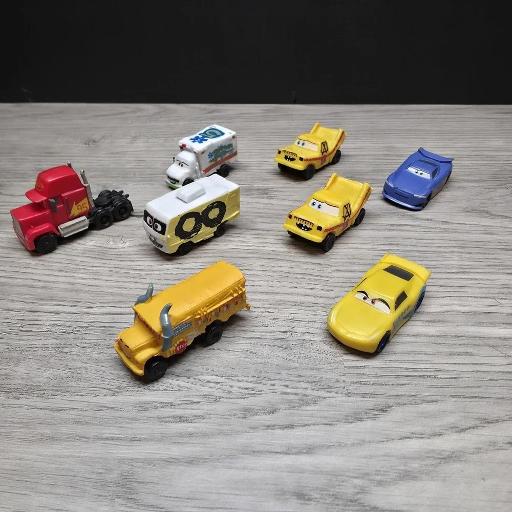 Disney Pixar Cars Thunder Hollow Demolition Derby Mac, Taco,+More - Cake Toppers